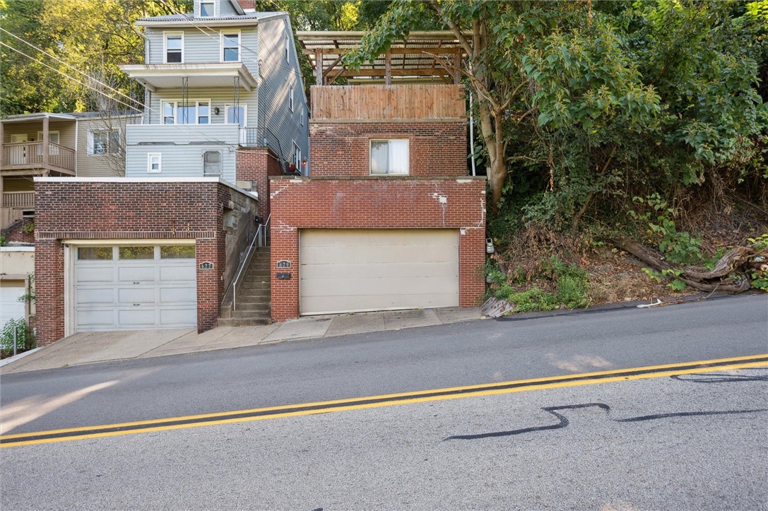 679 Greentree Rd BanksvilleWestwood, PA 15220