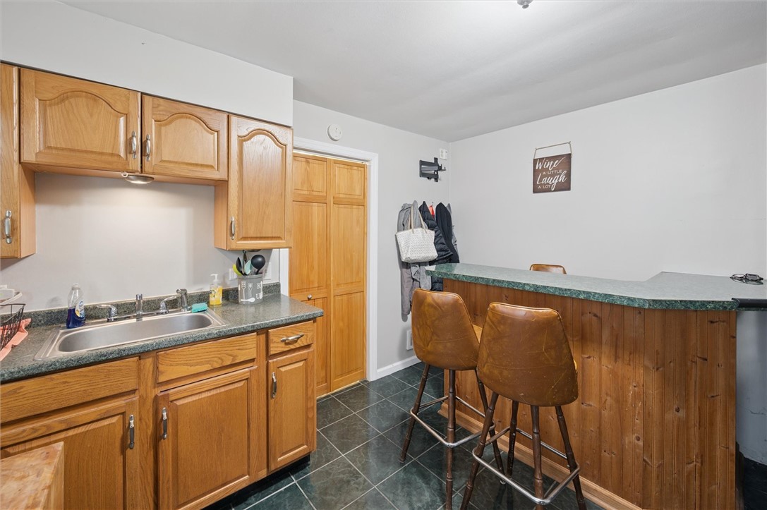 679 Greentree Rd BanksvilleWestwood, PA 15220