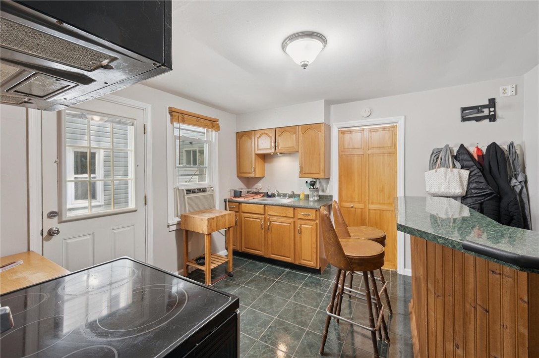 679 Greentree Rd BanksvilleWestwood, PA 15220