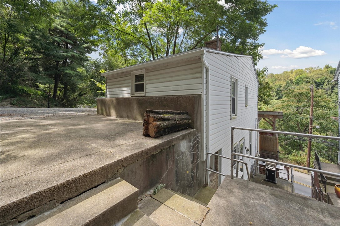 679 Greentree Rd BanksvilleWestwood, PA 15220