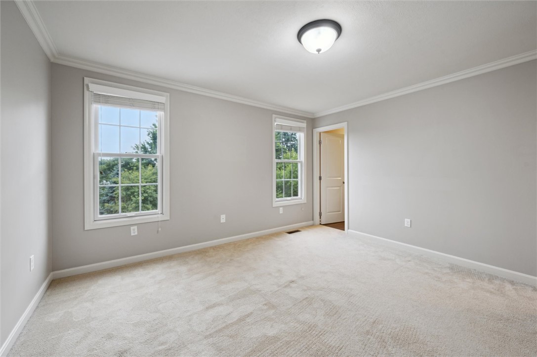 409 Marshall Ht Marshall, PA 15090