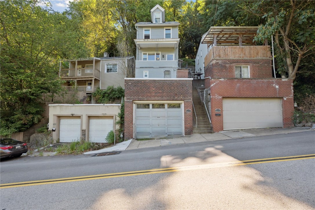 677 Greentree Rd BanksvilleWestwood, PA 15220