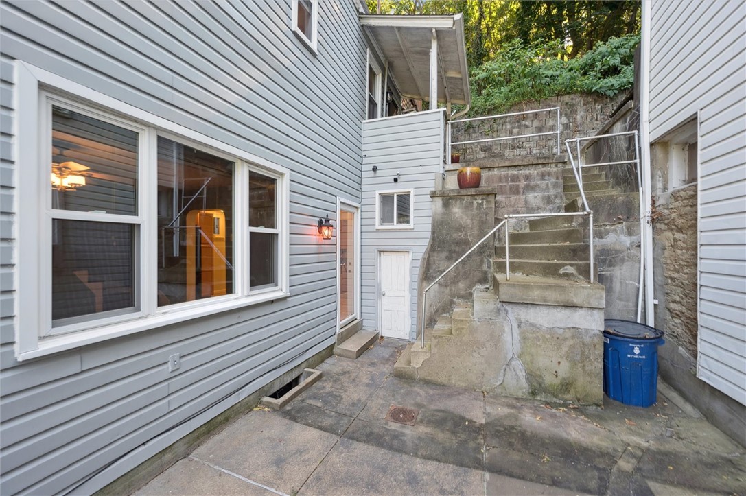 677 Greentree Rd BanksvilleWestwood, PA 15220